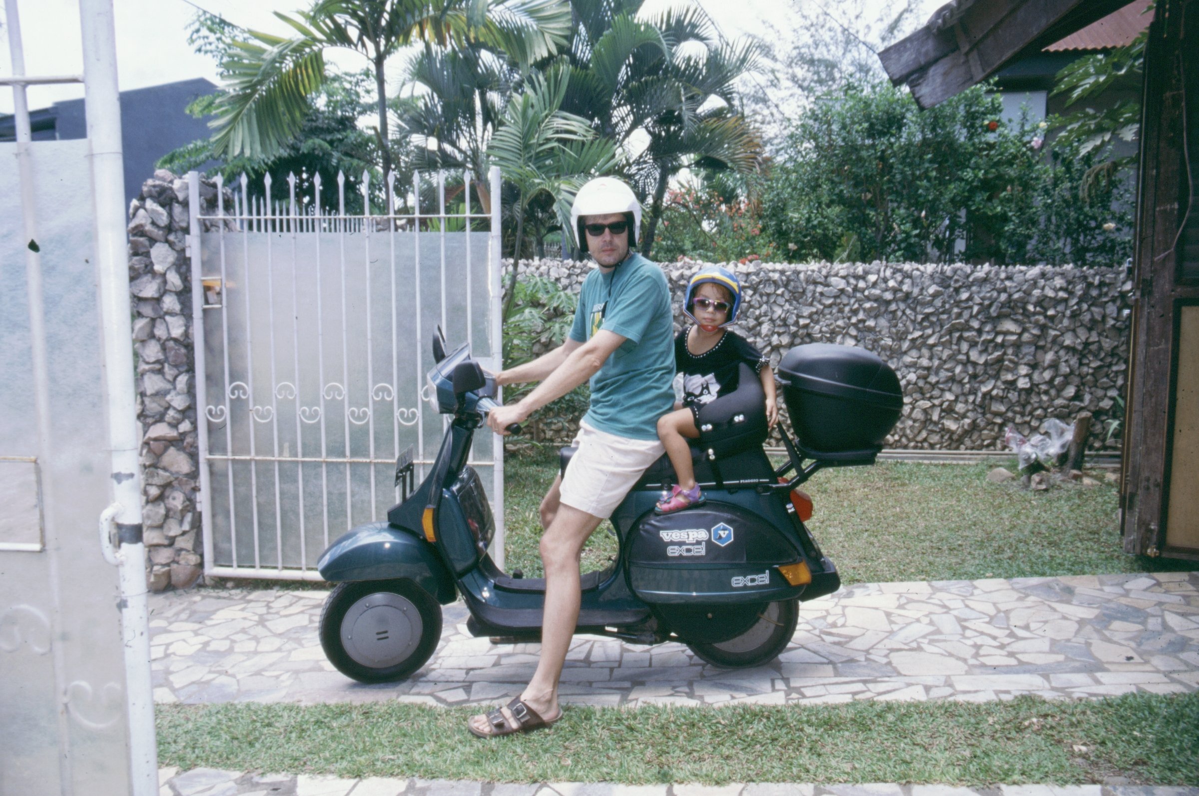 Vespa Excel 200